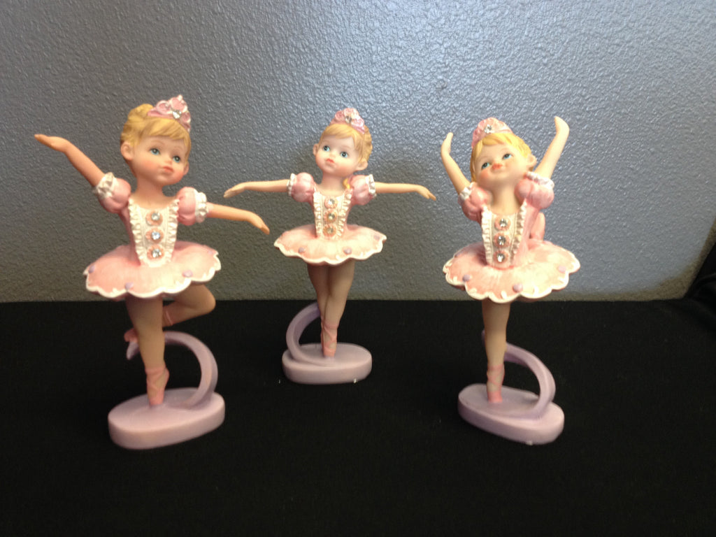 Dainty Dancer Figurines